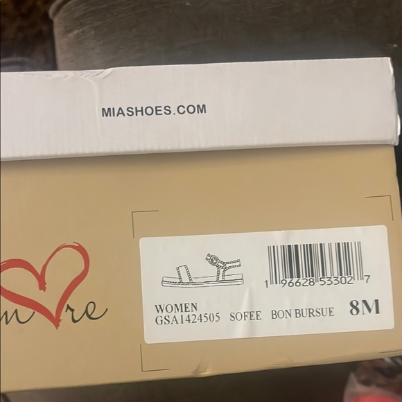 MIA Sofee Bon Bursue Cream Sandals with Ankle Strap and Open-Toe Design NWB - Picture 5 of 5